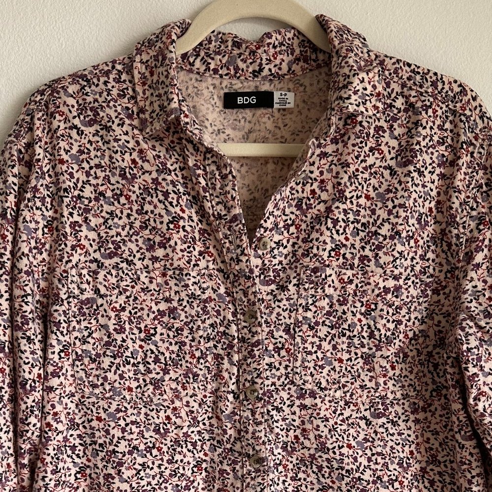 BDG Pink Floral Pattern Flannel